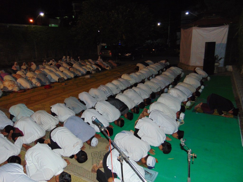 SUJUD SYUKUR SUJUD SYUKUR